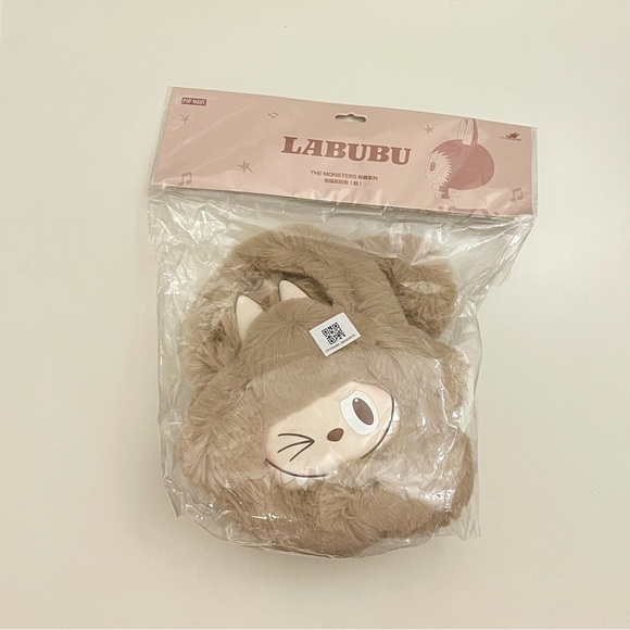 POP MART THE MONSTERS Classic Series-Plush Flower Bag - Picture 5 of 8